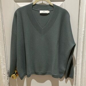 Arch4 100% baby goat cashmere sweater